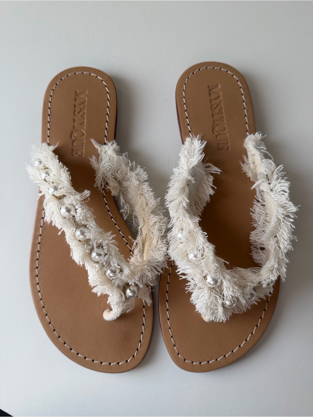 Mystic Pearl-Embellished Frayed Strap Sandals - White / Tan
